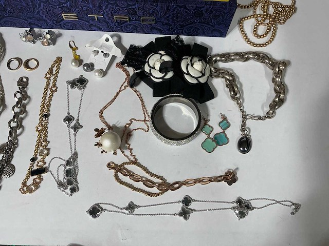 Partij diverse sieraden - afbeelding 4 van  10