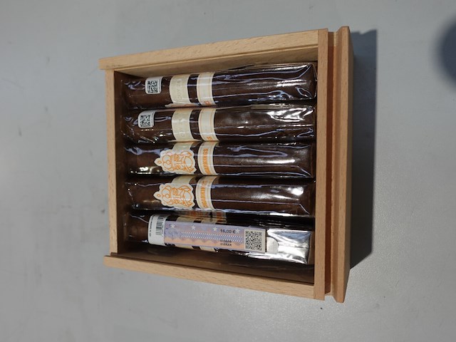 Partij diverse sigaren - afbeelding 8 van  21