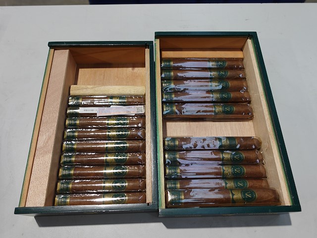 Partij diverse sigaren - afbeelding 14 van  21