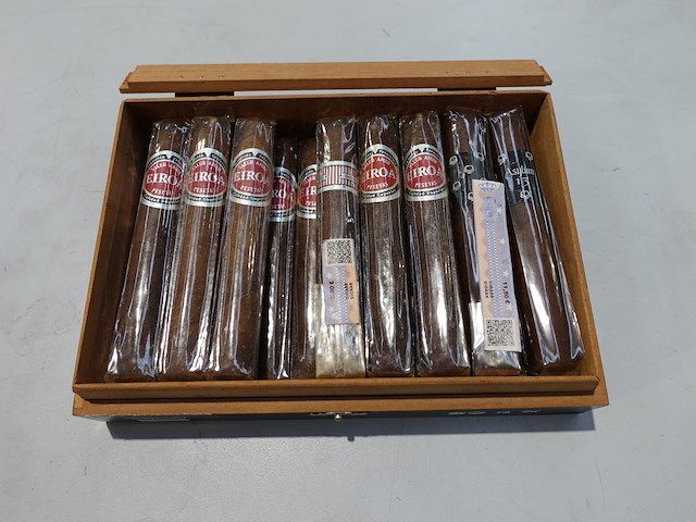Partij diverse sigaren - afbeelding 19 van  21