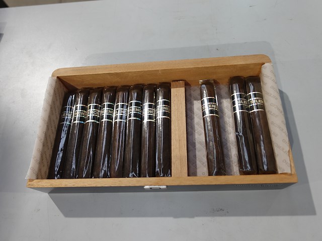 Partij diverse sigaren - afbeelding 9 van  18