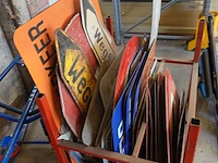 Partij diverse signalisatieborden - afbeelding 3 van  5