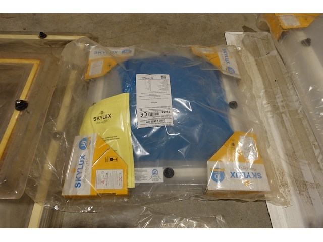 Partij diverse skylux koepels - afbeelding 3 van  6