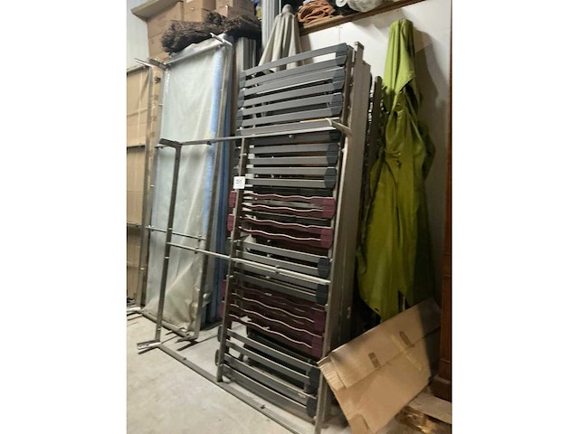 Partij diverse slaapkamermeubels - afbeelding 1 van  2