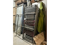 Partij diverse slaapkamermeubels - afbeelding 1 van  2