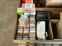 Partij diverse slagpluggen en expressnagels - afbeelding 1 van  9