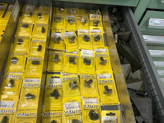 Partij diverse snijgereedschappen - afbeelding 4 van  12
