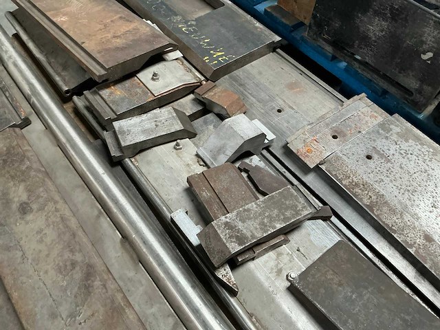 Partij diverse snijmessen voor plaatschaar - afbeelding 4 van  5