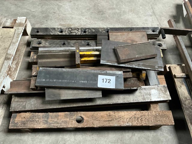 Partij diverse snijmessen voor plaatschaar - afbeelding 1 van  5