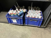 Partij diverse soudal silicones - afbeelding 1 van  2