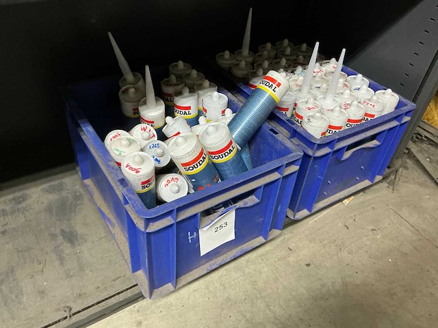 Partij diverse soudal silicones - afbeelding 2 van  2