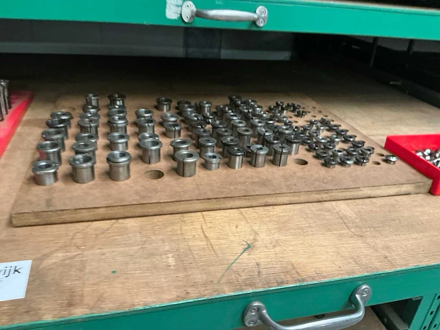 Partij diverse spantangen en opspanbussen - afbeelding 2 van  6