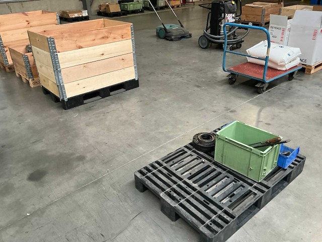 Partij diverse spare parts - afbeelding 8 van  15