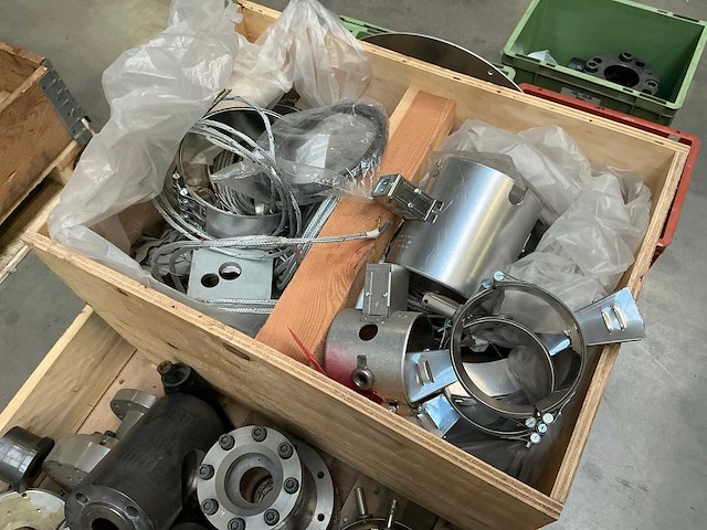 Partij diverse spare parts - afbeelding 12 van  15