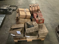 Partij diverse spouwhaken - afbeelding 1 van  5