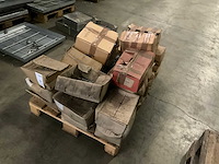 Partij diverse spouwhaken - afbeelding 2 van  5