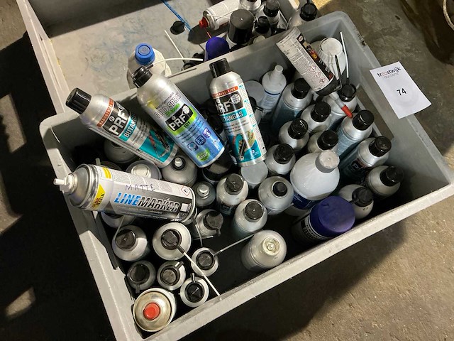 Partij diverse spuitbussen - afbeelding 2 van  3