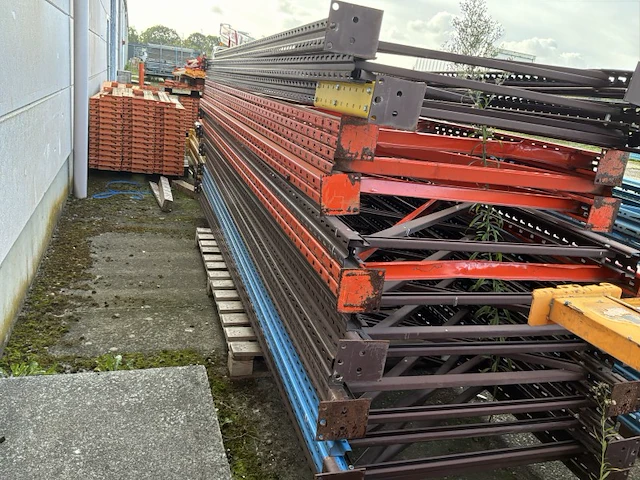 Partij diverse staanders voor palletstelling - afbeelding 1 van  7