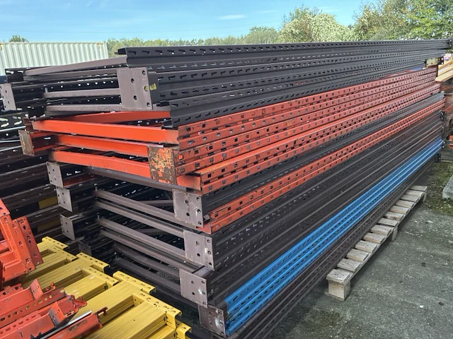 Partij diverse staanders voor palletstelling - afbeelding 3 van  7