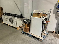 Partij diverse standenbouw benodigdheden - afbeelding 1 van  5