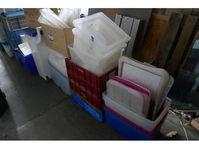 Partij diverse stapelbakken en hobbyboxen - afbeelding 4 van  5