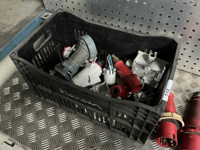Partij diverse stekkers - afbeelding 4 van  4