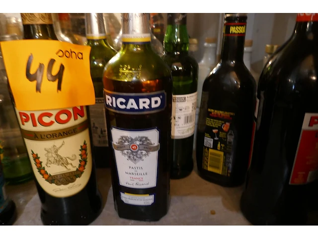 Partij diverse sterke dranken en aperitief - afbeelding 2 van  5