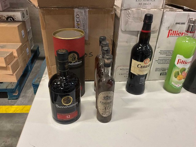 Partij diverse sterke dranken - afbeelding 2 van  4