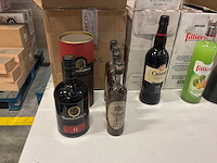 Partij diverse sterke dranken - afbeelding 2 van  4