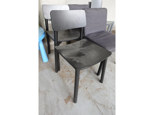Partij diverse stoelen + kindertafel - afbeelding 4 van  7