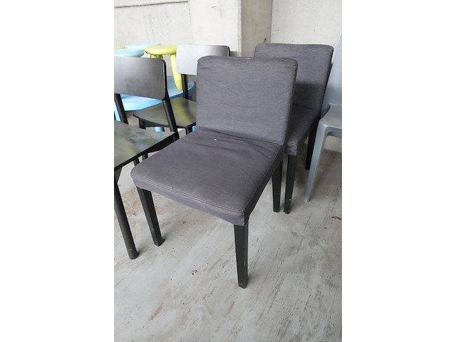 Partij diverse stoelen + kindertafel - afbeelding 7 van  7