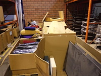 Partij diverse stoelen + onderdelen stoel