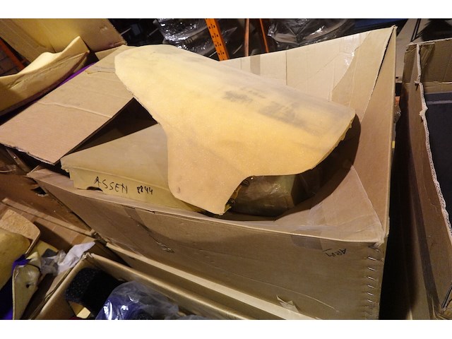 Partij diverse stoelen + onderdelen stoel - afbeelding 7 van  12