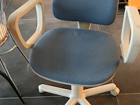 Partij diverse stoelen - afbeelding 2 van  3