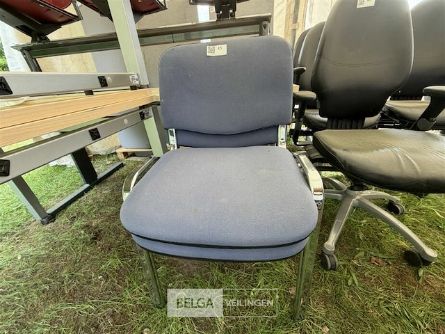 Partij diverse stoelen - afbeelding 1 van  5