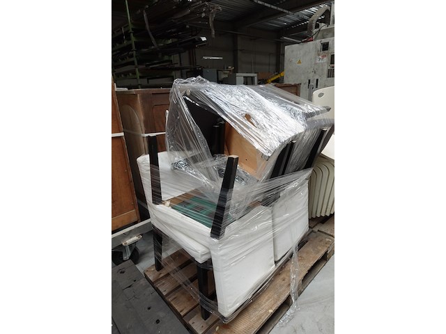 Partij diverse stoelen - afbeelding 2 van  14