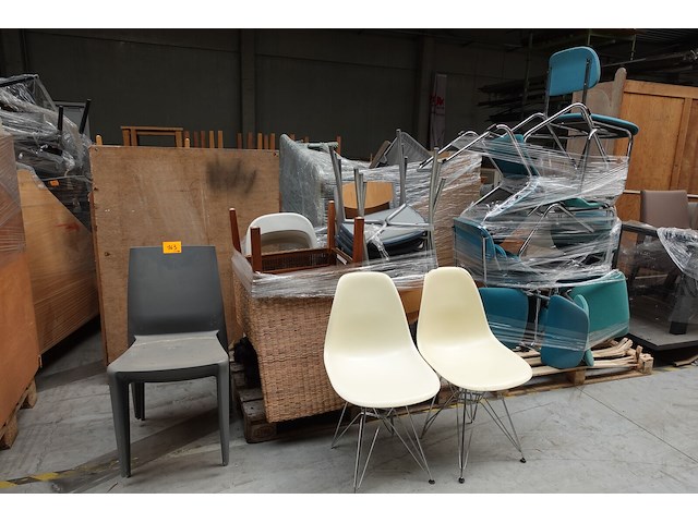 Partij diverse stoelen - afbeelding 1 van  14