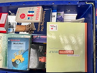 Partij diverse studieboeken en romans - afbeelding 15 van  15