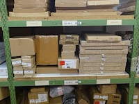 Partij diverse tafels + kapstokken - afbeelding 1 van  12