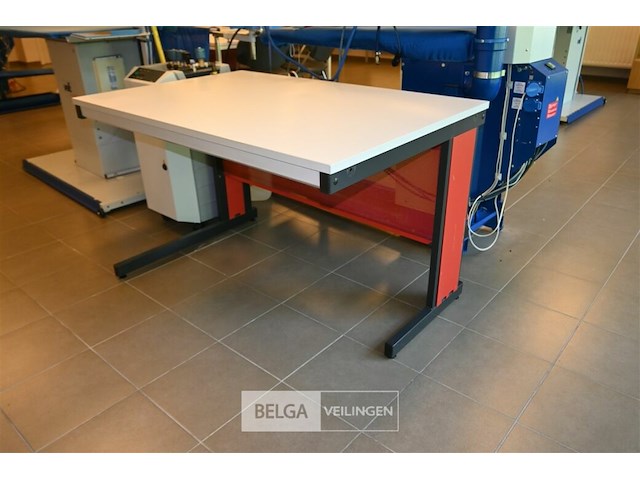 Partij diverse tafels - afbeelding 3 van  6
