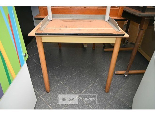 Partij diverse tafels - afbeelding 2 van  4