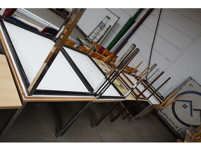 Partij diverse tafels - afbeelding 1 van  4