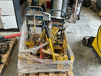 Partij diverse tegelheffers - afbeelding 1 van  3