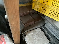 Partij diverse tegels en toebehoren - afbeelding 4 van  26