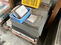 Partij diverse tegels en toebehoren - afbeelding 19 van  26