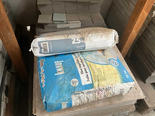 Partij diverse tegels en toebehoren - afbeelding 20 van  26