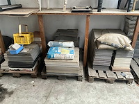 Partij diverse tegels en toebehoren - afbeelding 21 van  26