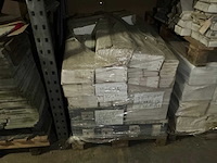 Partij diverse tegels, plinten en sanitaire toebehoren (17x pallet) - afbeelding 2 van  20