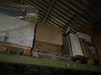 Partij diverse tegels, plinten en sanitaire toebehoren (17x pallet) - afbeelding 11 van  20