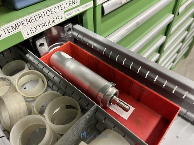 Partij diverse toestelonderdelen - afbeelding 25 van  94